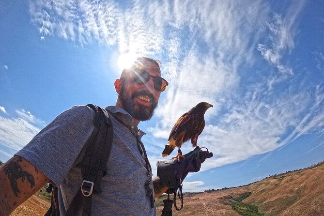 Falconry experience in Tuscany - Who you’ll meet: Davide the birds man and the teaching vibe