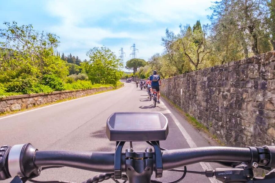 Fiesole E-Bike Tour with Olive Oil Tasting or Pool & Chill - Why Fiesole by e-bike beats fighting Florence streets