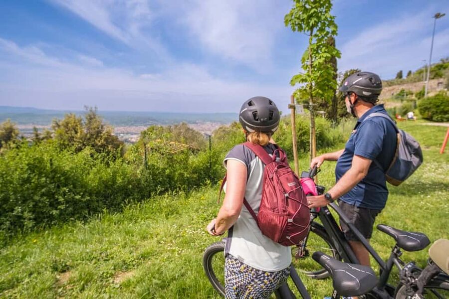 Fiesole E-Bike Tour with Olive Oil Tasting or Pool & Chill - Meeting at Ciaoflorence and getting set up right