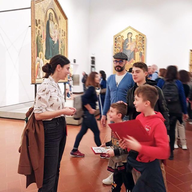 Firenze: Uffizi Tour per famiglie - Tickets, Porta N.3, and the metal detector reality