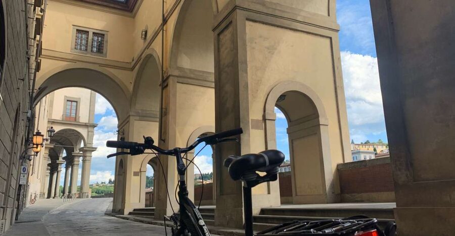 Florence: 2-Hour Guided Bike Tour - Duomo Complex and Piazza della Repubblica: How the Main Squares Fit Together