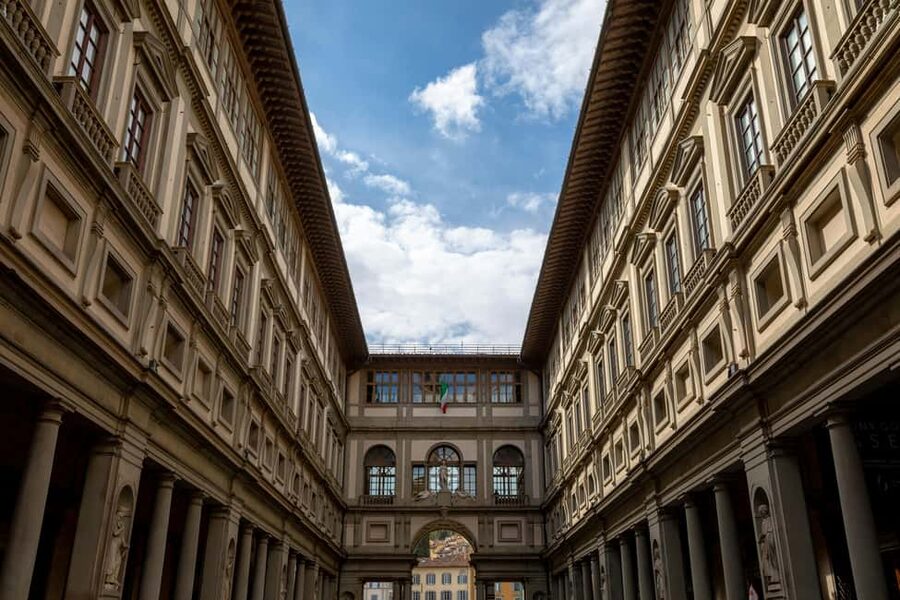 Florence: 2-Hour Private Guided Visit to the Uffizi Gallery - Uffizi Gallery in Two Hours: What You Really Get