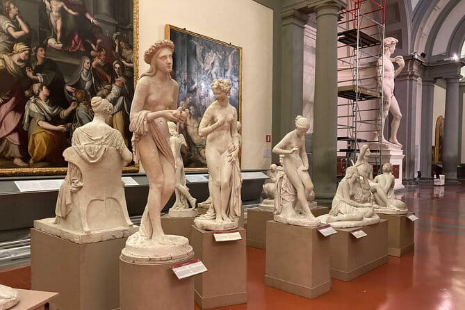 Florence Accademia Gallery Small-Group Guided Tour - Michelangelo’s David: how a good guide changes what you see