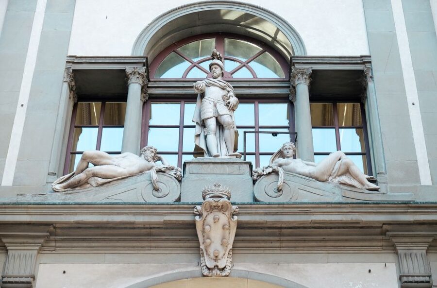 Florence: Accademia, Uffizi, and City Center Walking Tour - Key things that make this tour worth your time