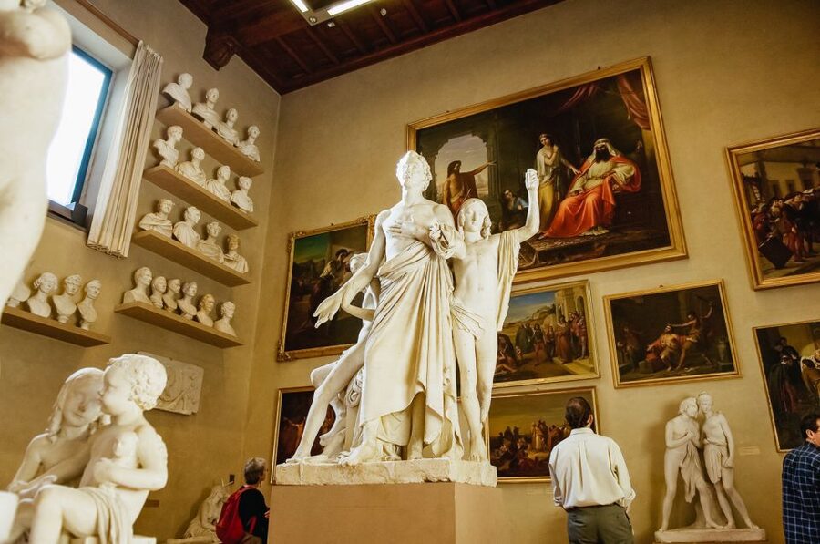 Florence: Accademia, Uffizi, and City Center Walking Tour - Small groups and real guide differences (Giana, Christiano, Alessandra, Martina)