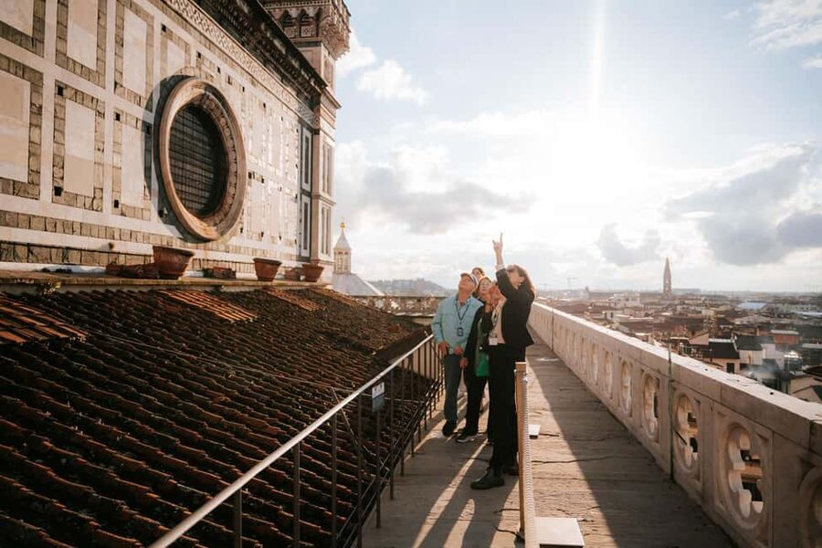 Florence: After-Hours Duomo Tour with Dome & Terraces - Meet at Piazza San Giovanni and start with a shortcut
