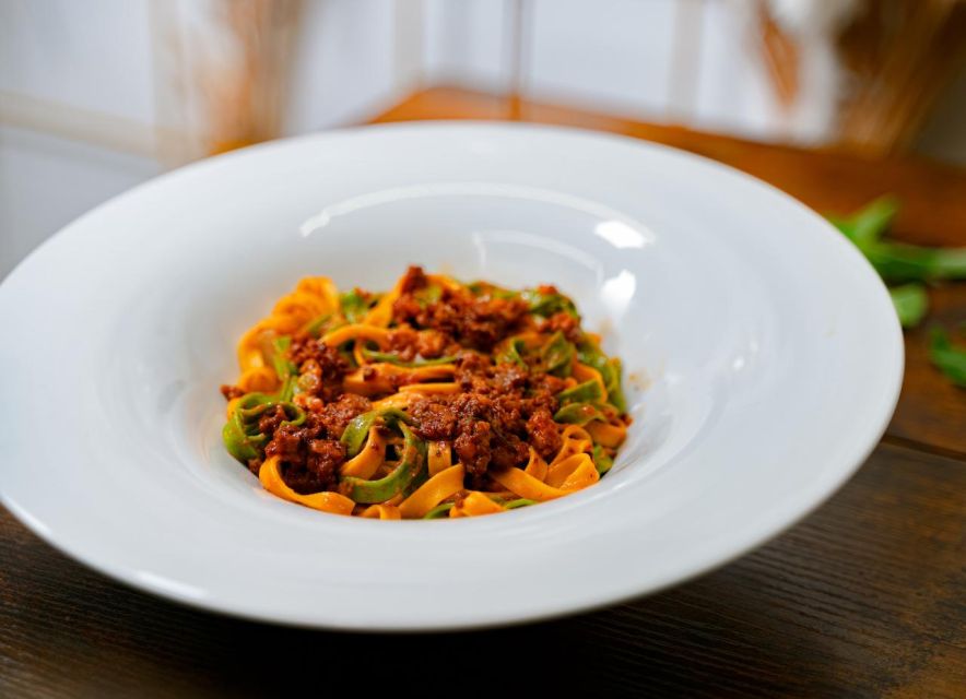 Florence: Art of Pasta Cooking Workshop with Food and Wine - Vegetarian Options and Real Dietary Considerations