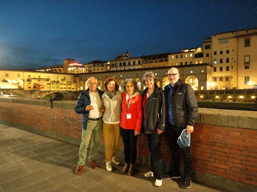 Florence at Night Bike Tour with Wine and Aperitivo Picnic - Piazza di Santa Maria Sopr’Arno and the ride toward San Niccolò