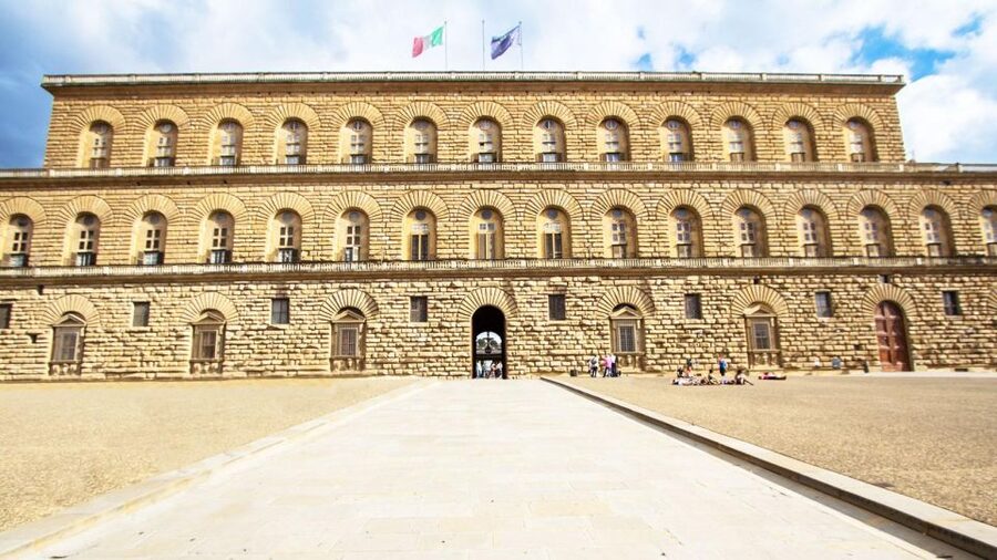 Florence Audioguide - TravelMate app for your smartphone - Palazzo Medici, Palazzo Pitti, Palazzo Vecchio: power and architecture, explained for your walk