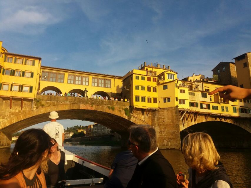 Florence: Authentic Barchetto River Cruise with Wine & Guide - Meeting at Via dei Vagellai (and what to bring)