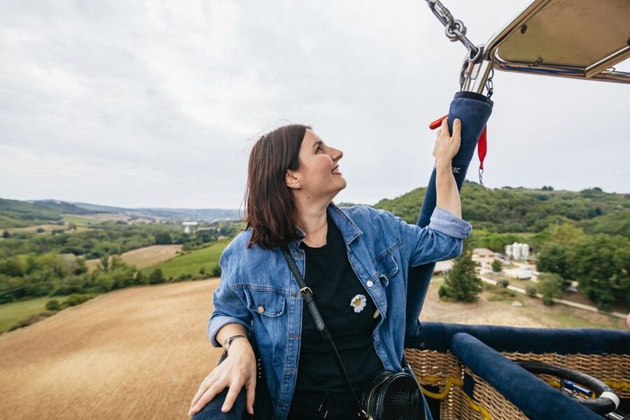 Florence: Balloon Flight Over Tuscany - Champagne, Breakfast, and What Makes the Landing Special