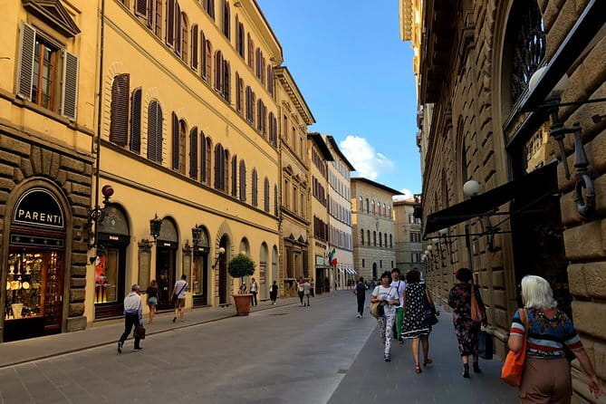 Florence: Best Of - with Tour Leader & Multilingual Audio Guide - Stop 4: Palazzo Vecchio and the tower that dominates Piazza della Signoria
