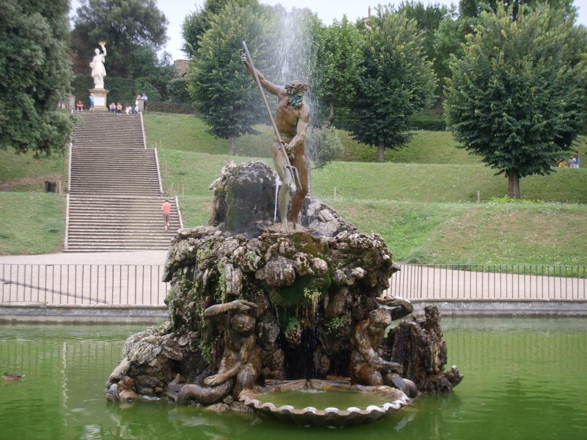 Florence: Boboli The Medici Gardens & Hidden Messages - Starting at Pitti Palace: a short walk with a smart orientation
