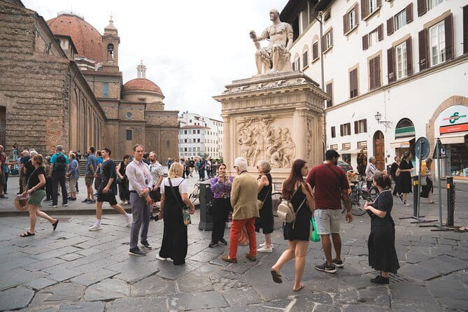 Florence by Foot : Discover the Heart of the Renaissance - Stop 1: Piazza della Repubblica and the Renaissance origin story