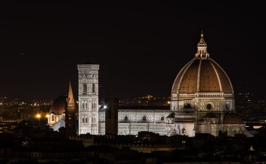 Florence by Night: 2-Hour Walking Tour - From Duomo toward Piazza della Signoria, with the Uffizi Gallery in passing