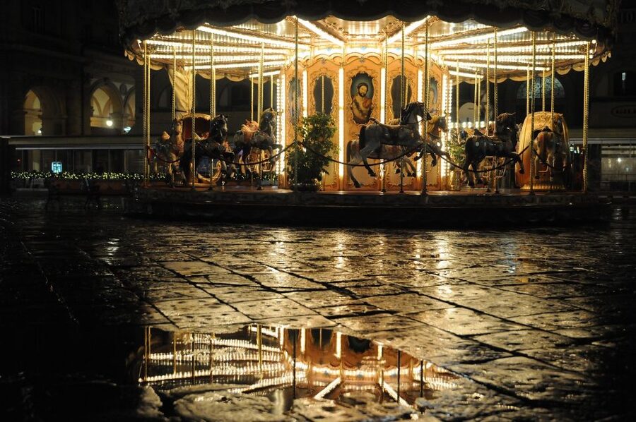 Florence by Night: 2-Hour Walking Tour - How the guide style affects the whole experience