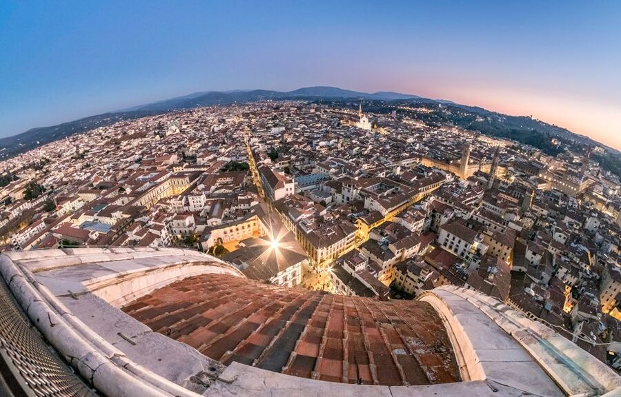 Florence Cathedral, Baptistery and Opera del Duomo Museum - Inside Santa Maria del Fiore: frescoes, scale, and the feeling of space