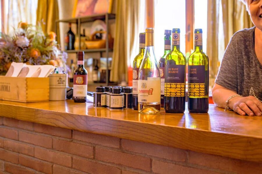Florence: Chianti E-Bike Tour with Lunch & Two Wine Tastings - Second tasting in Florence: CiaoFoodies Hub as the day’s finish line