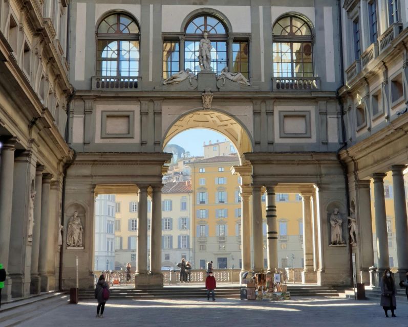 Florence: City Highlights Guided Walking Tour - Piazza di Santa Croce: Staring at the Facade (In the Best Way)