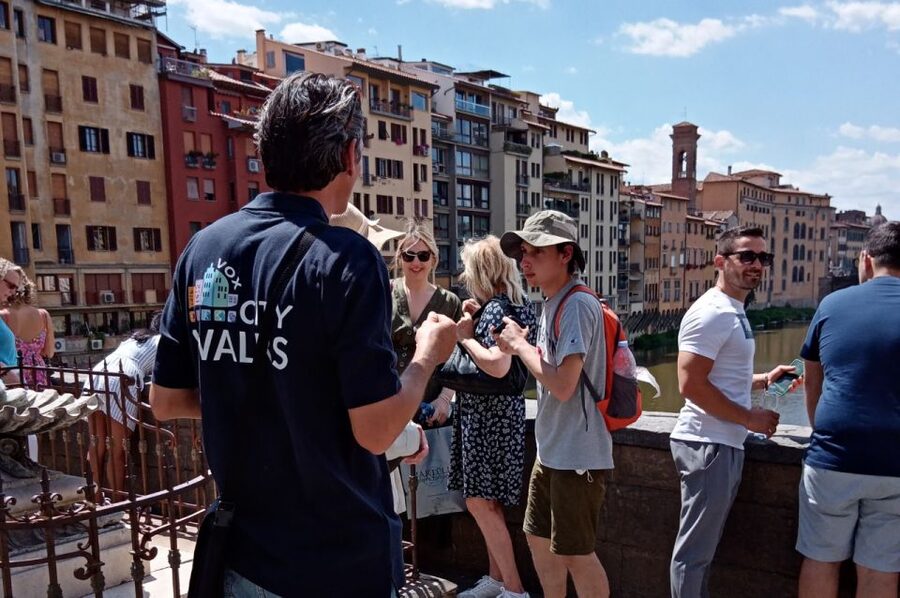 Florence: City Highlights & Historic District Guided Tour - Palazzo Medici Riccardi and Basilica of San Lorenzo: extending the Renaissance story