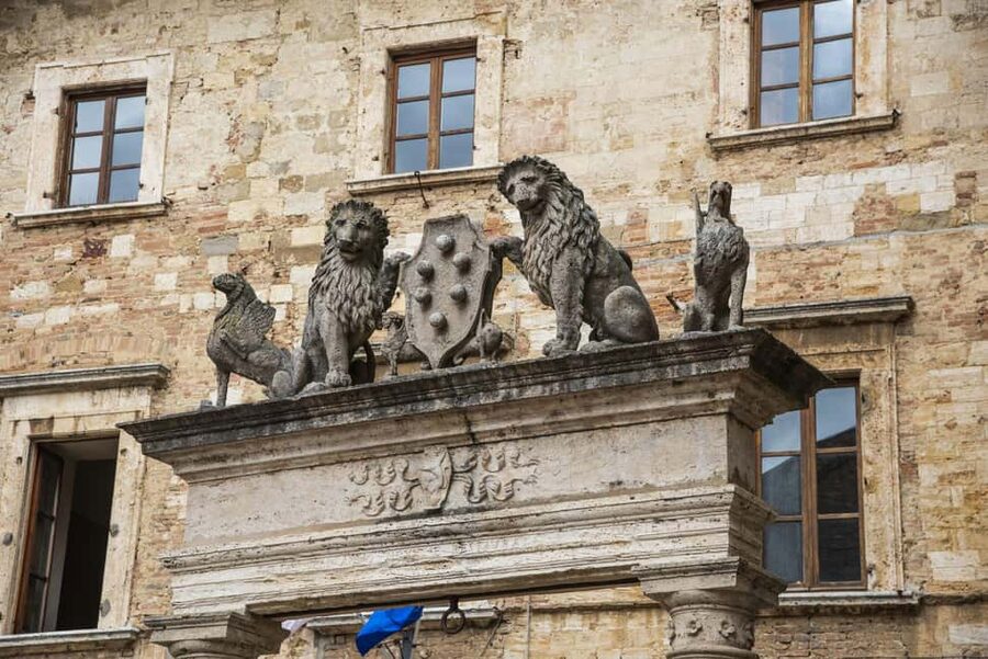 Florence: City Pass with Uffizi and Accademia Entry - Walking and bike tours: where the city clicks