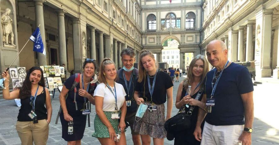 Florence: City Walking Tour and Uffizi Gallery Visit - Piazza della Signoria and Palazzo Vecchio: power made visible