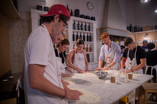 Florence Cooking Class The Art of Making Gelato & Authentic Pizza - Pizza-Making in Florence: History You Can Taste