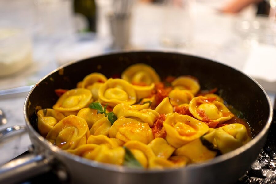 Florence: Cooking Class with Local Food Market Tour - Central Market walkthrough: tastings, ingredient talk, and what to watch for