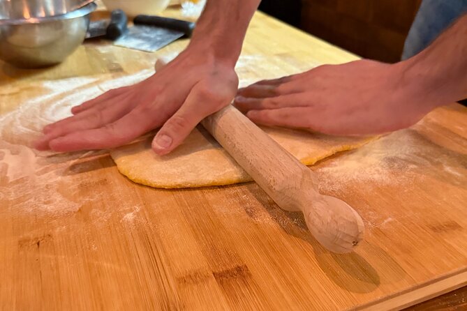 Florence; Cooking Course Pasta/Tiramisu and Lots of Wine - Where this Florence class happens (and why location matters)