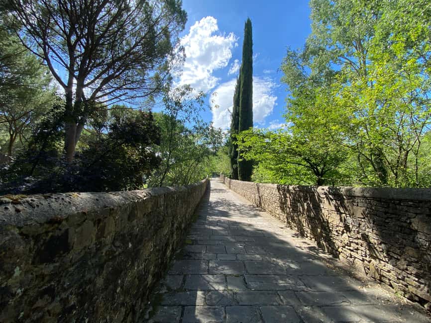 Florence Countryside 2.5h Premium E-Bike Tour + Photo Shoot - Piazzale Michelangelo: the stop that makes the hills feel real