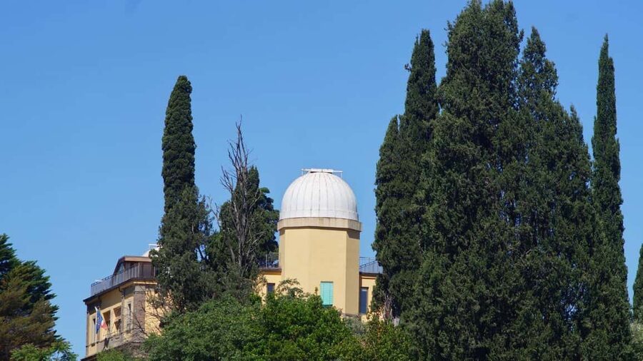 Florence Countryside 2.5h Premium E-Bike Tour + Photo Shoot - Winery time: regional food and optional add-ons