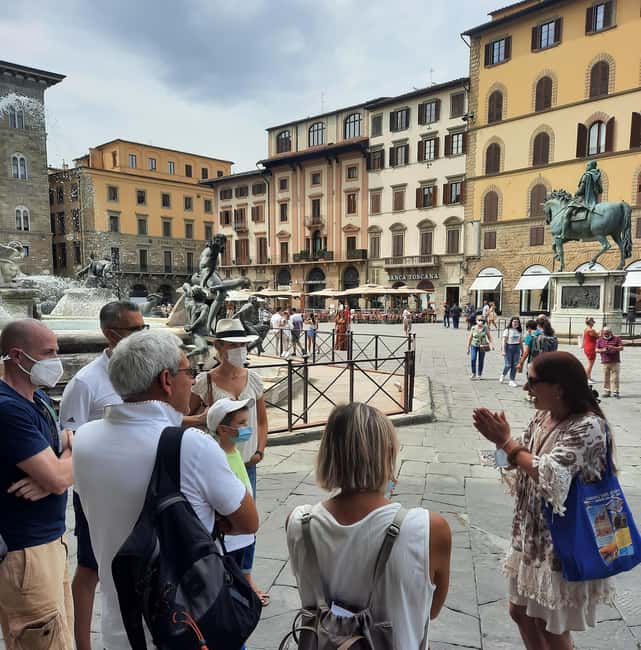 Florence: Dan Brown's Inferno 2-Hour Walking Tour - Meeting at Piazza della Signoria: Time, Pace, and the Start Point