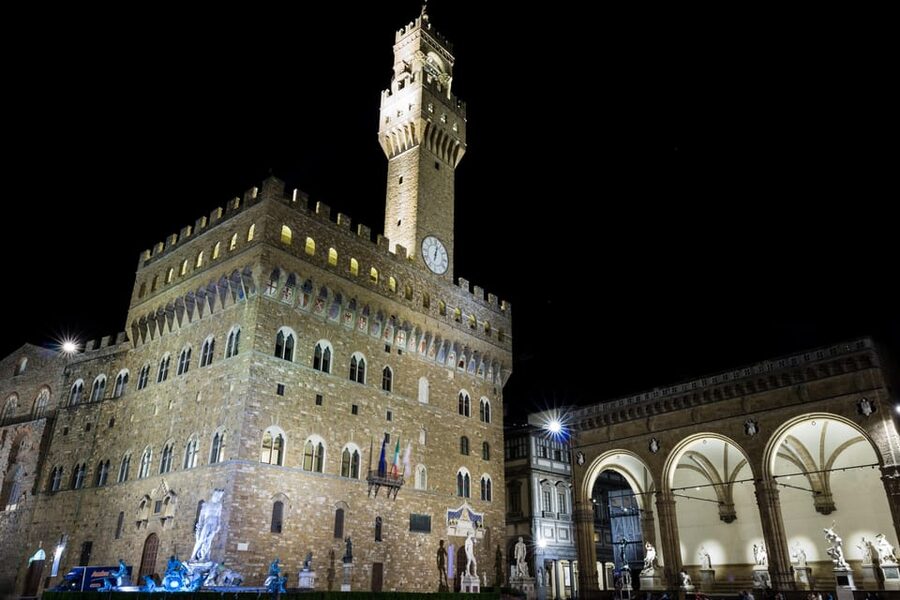 Florence: Dark Secrets & Scandals Evening Walking Tour - Tower of the Amidei and Santo Stefano al Ponte’s Medieval Mood
