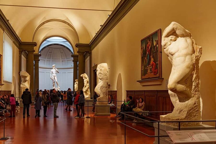 Florence: David, Cathedral & City Highlights Guided Tour - Piazza della Repubblica to Signoria to Ponte Vecchio: The Florence Walk-Through