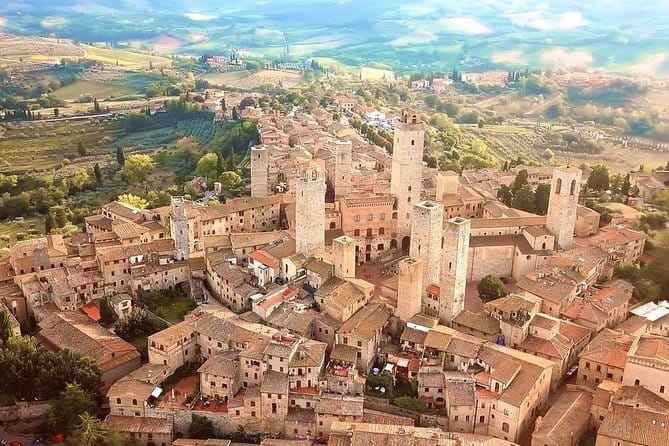 Florence Day Tour: Explore Pisa, Siena & San Gimignano with Lunch - Chianti lunch on the Strada Statale 222 Chiantigiana: the part that feels like a real outing