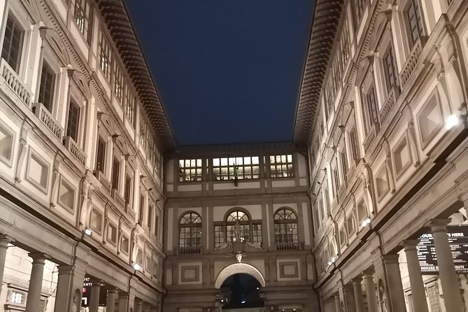 Florence Di Corsa The Renaissance Step by step (7 km) - Quick Pass Along the Uffizi Area: A Shortcut to the Arts Without the Lines