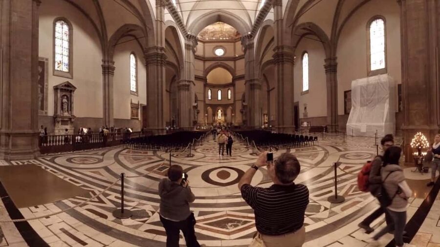 Florence: Duomo Cathedral Express Guided Tour - Practical rules: dress code, no-bag limits, and what to bring