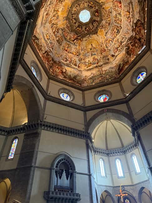 Florence: Duomo Cathedral Hosted Entry with Audio Guide - Frescoes, stained glass, and the story of Brunelleschi’s dome