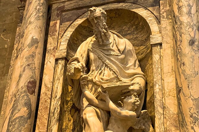 Florence Duomo Complex Private Guided Tour - Stop 2: Inside Santa Maria del Fiore—Gothic meets engineering genius