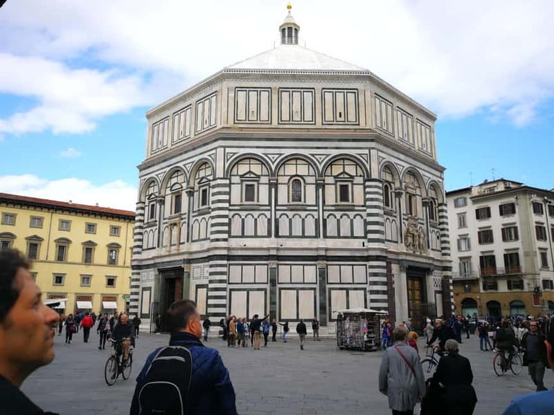 Florence: Duomo Skip-Any-Line Tour - The Piazza del Duomo Walk: Baptistery, Bell Tower, and Cathedral Framing