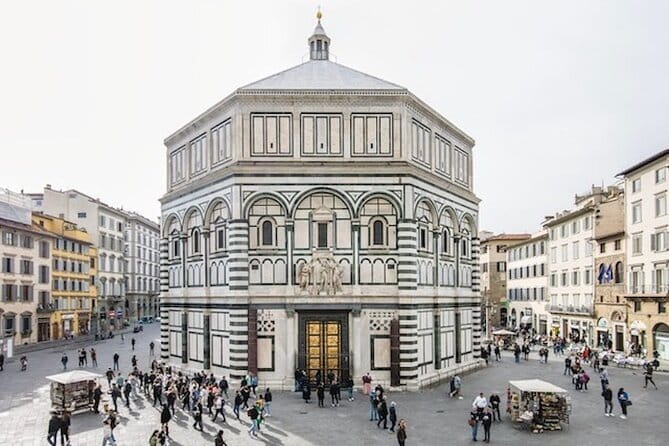 Florence Duomo Tour with Dome Climb and Skip the Line Ticket - Skip-the-line Duomo start at Via Vinegia: why the morning matters