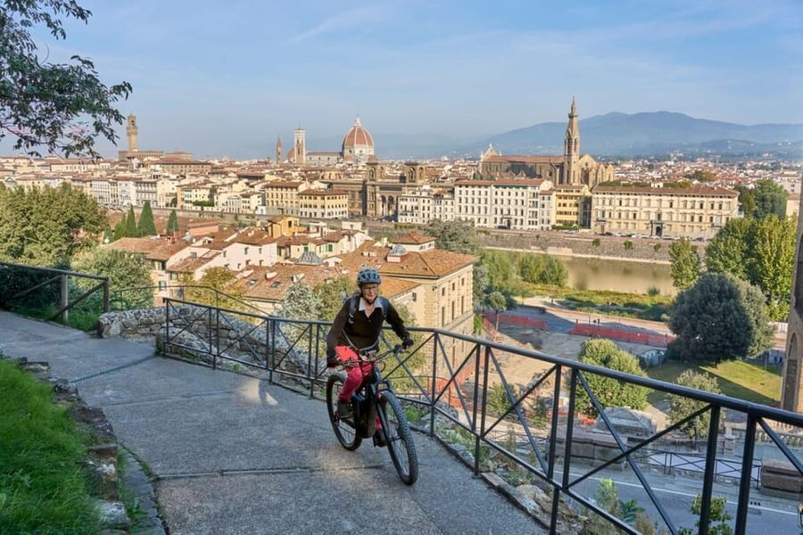 Florence:E-Bike City Tour with stop at Piazzale Michelangelo - Key Things That Make This Tour Work Really Well