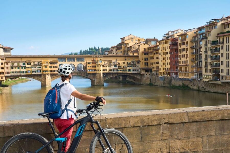Florence:E-Bike City Tour with stop at Piazzale Michelangelo - Getting Started at Ciaoflorence on Via Cavour