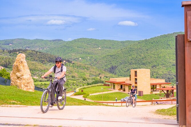 Florence: E-Bike tour to Fiesole with optional Pool or Olive Oil - Key things to know before you go