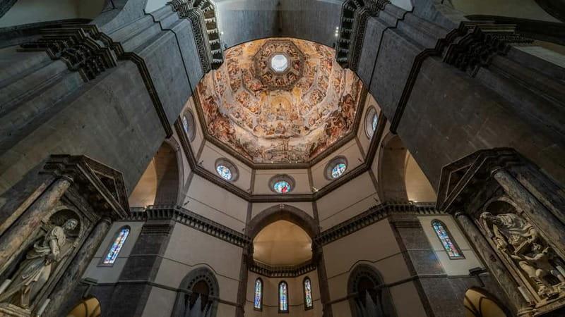 Florence Entry Ticket to Giotto's Bell Tower and Cathedral - Inside Santa Maria del Fiore: why the interior feels like the main event