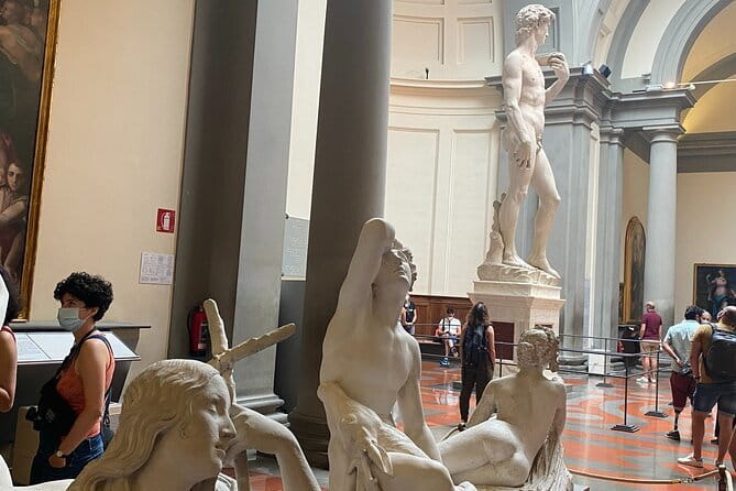 Florence Exclusive: Private Tour of the Accademia Gallery - Headsets, pacing, and how the hour ends (so you can keep exploring)
