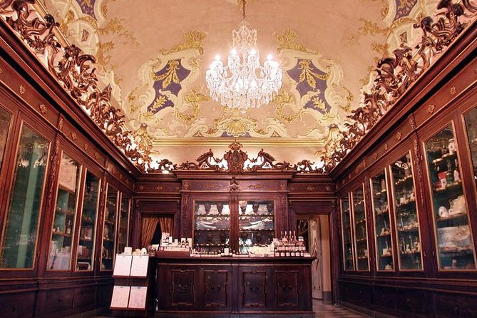 Florence Fashion Tour: Gucci, Ferragamo & the Officina Profumo - Ferragamo Museum in Palazzo Spini Feroni: Shoes With a Story