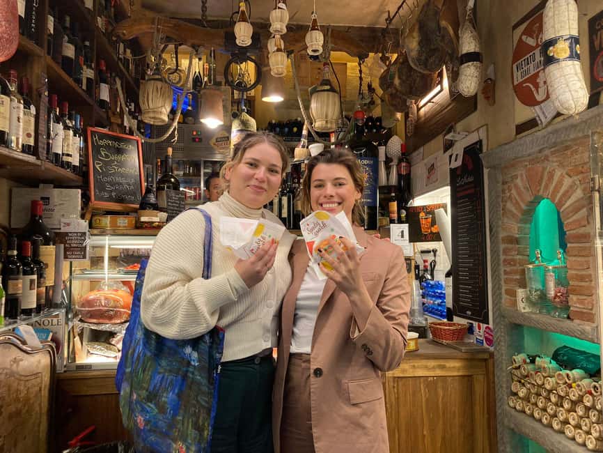 Florence Foodies Tour: Savor Tuscan Flavors & Fine Wine - Piazza della Repubblica to Piazza Strozzi: a tight 2.5-hour food walk