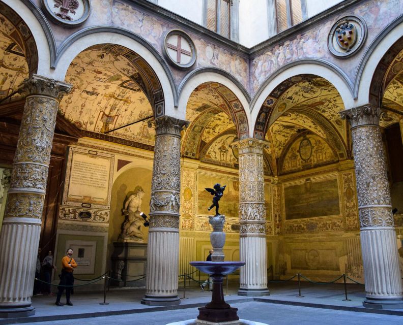 Florence Footsteps: Unveiling the Treasures of the Medicis - Tour pace, small group size, and guide style