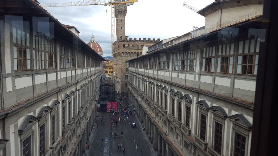 Florence: Full-Day Tour with Uffizi and Accademia Gallery - Starting at Piazza della Signoria, then getting your bearings